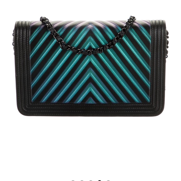 Chanel Iridescent Boy Wallet On Chain - Picture 4 of 5